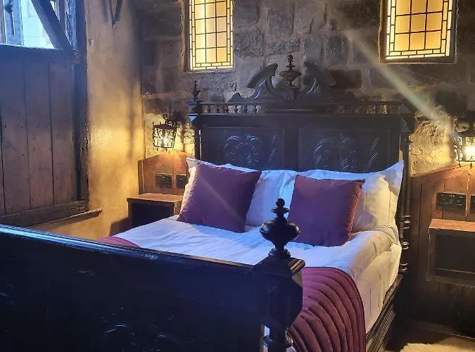 Hocus Pocus Tiny HotelVilla